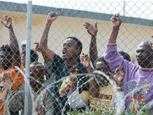 IMMIGRATI