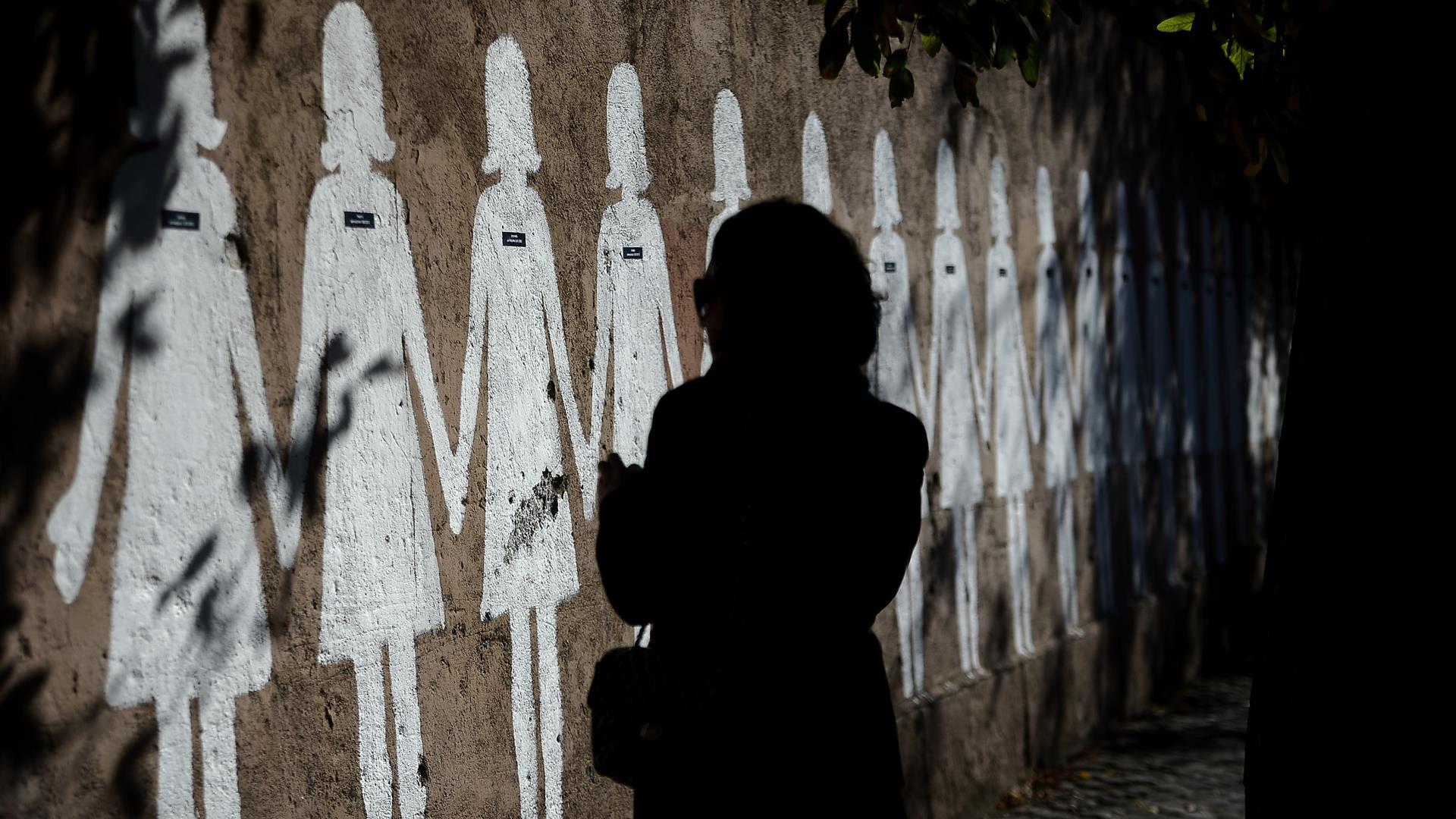 VIOLENZA CONTRO LE DONNE